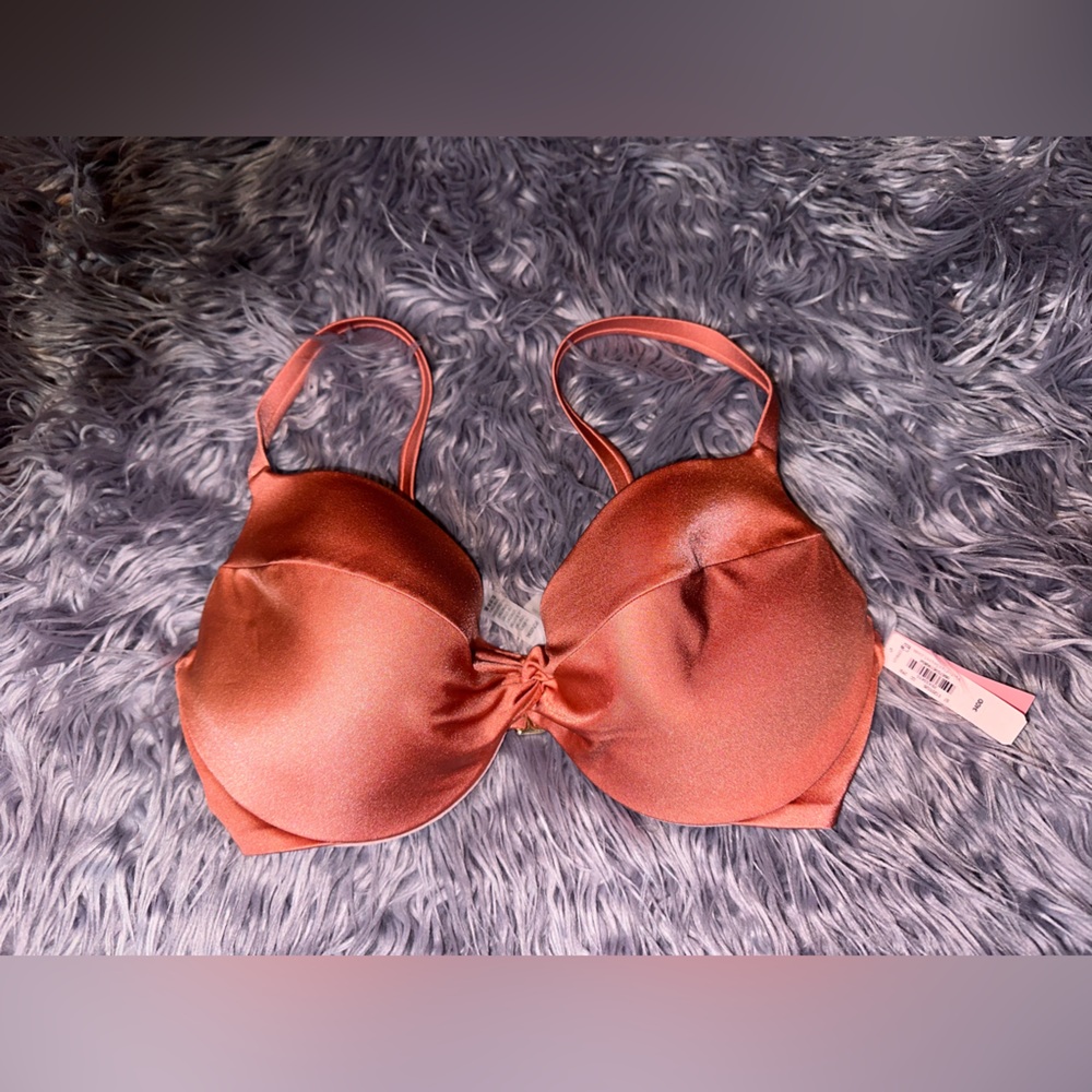 Victoria’s Secret push-up bikini top –34DD